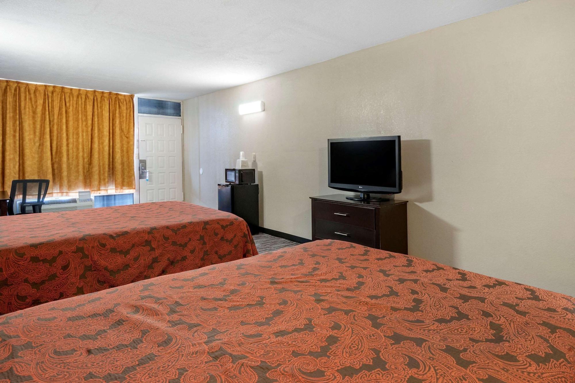 Rodeway Inn Clearwater-Largo Bagian luar foto