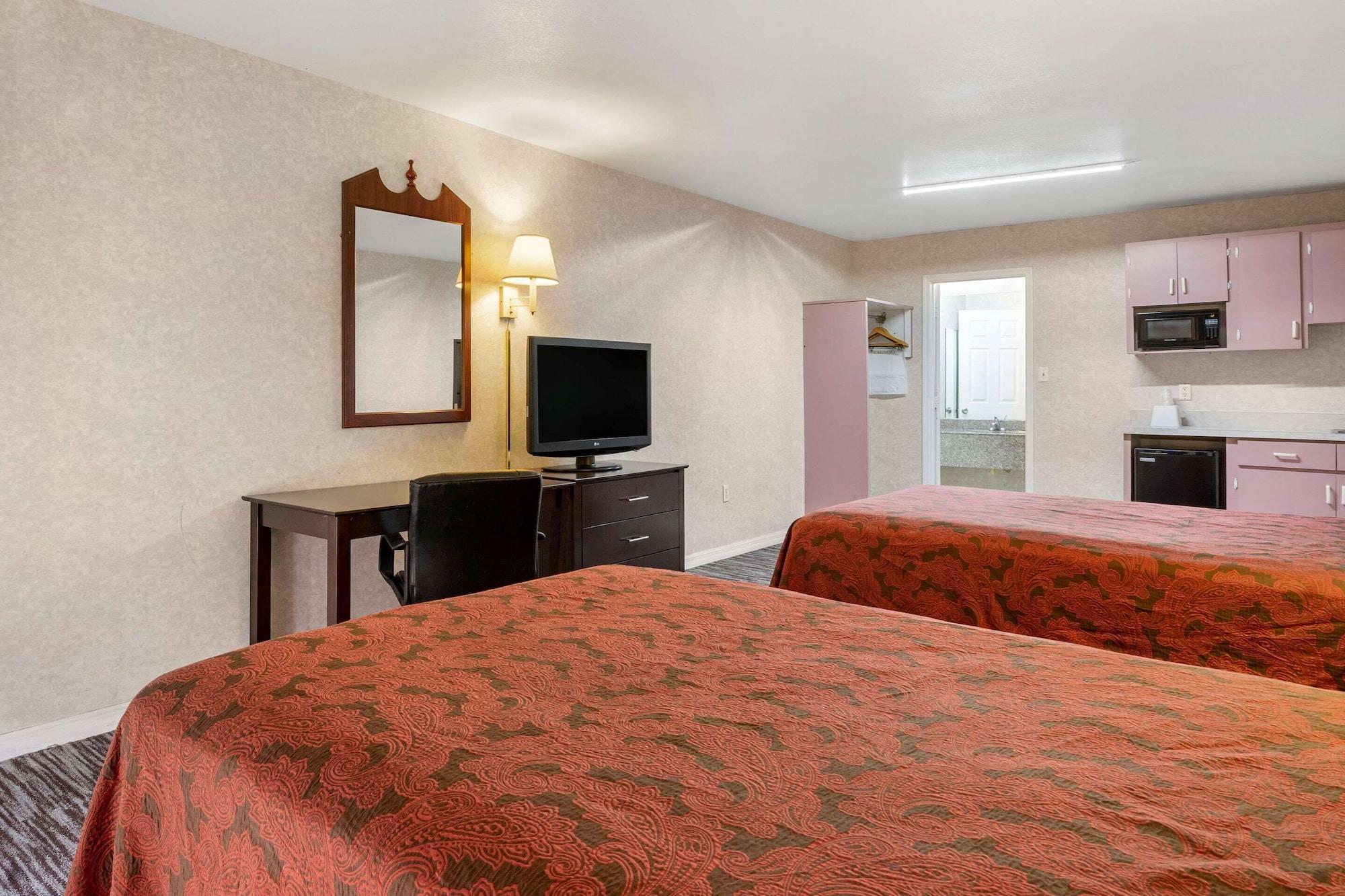 Rodeway Inn Clearwater-Largo Bagian luar foto