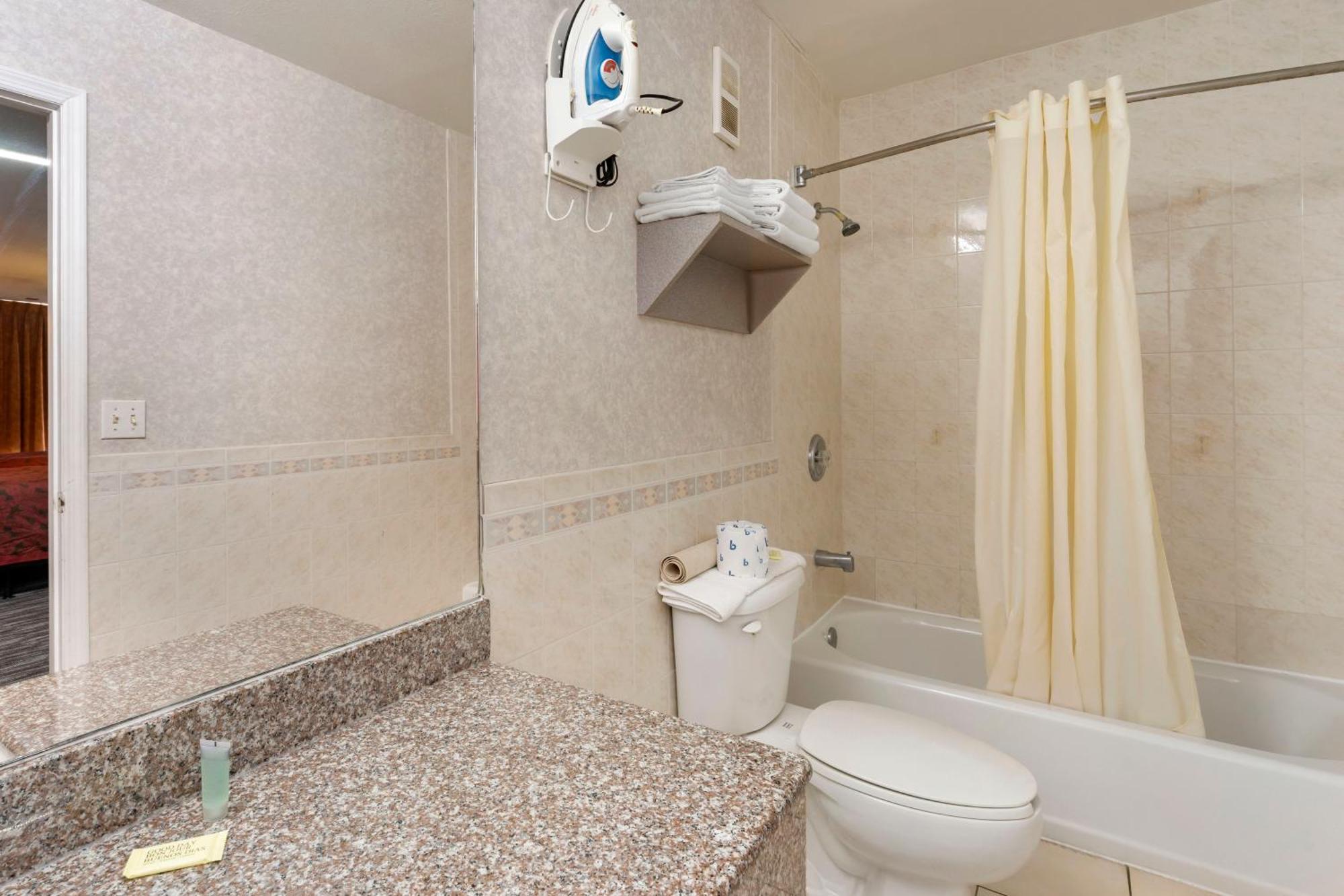 Rodeway Inn Clearwater-Largo Bagian luar foto