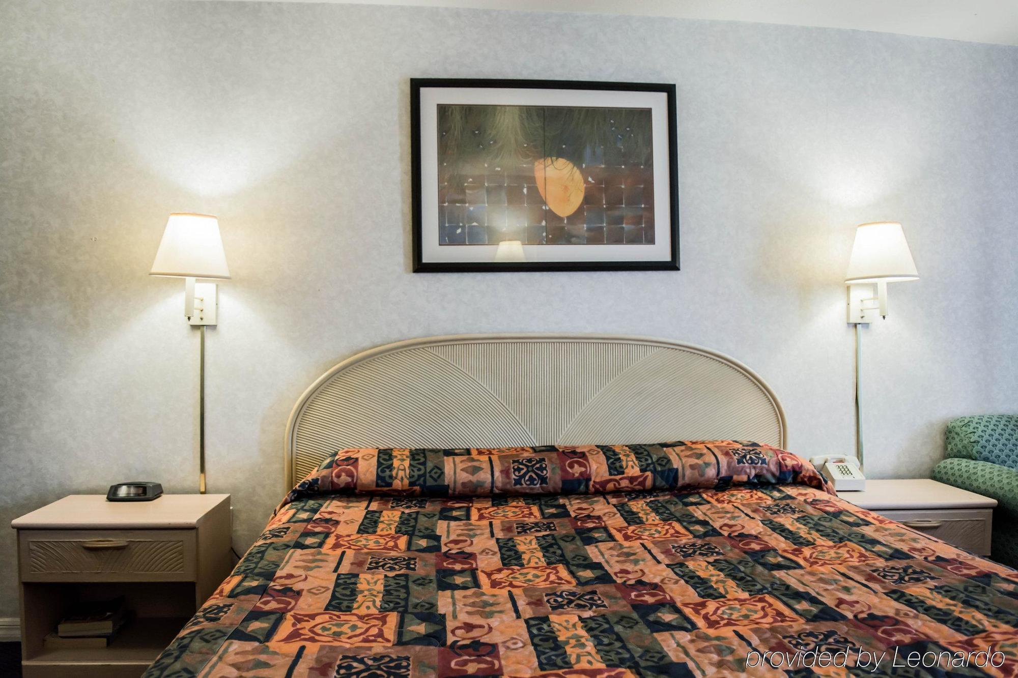 Rodeway Inn Clearwater-Largo Bagian luar foto